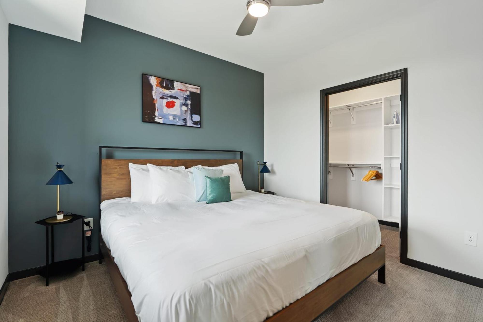 Cozysuites On Mass With Garage Parking #7 Indianapolis Ngoại thất bức ảnh