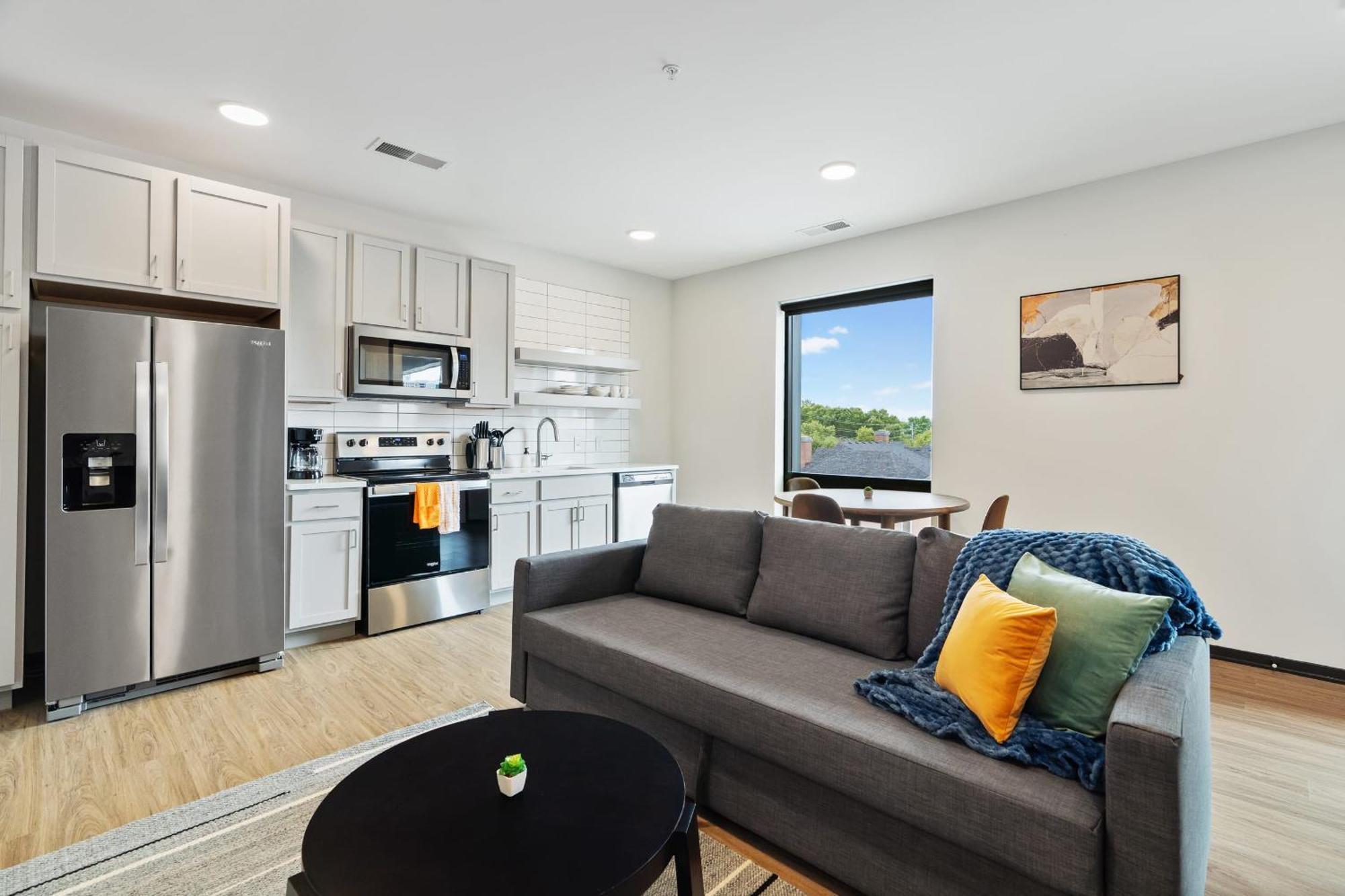 Cozysuites On Mass With Garage Parking #7 Indianapolis Ngoại thất bức ảnh